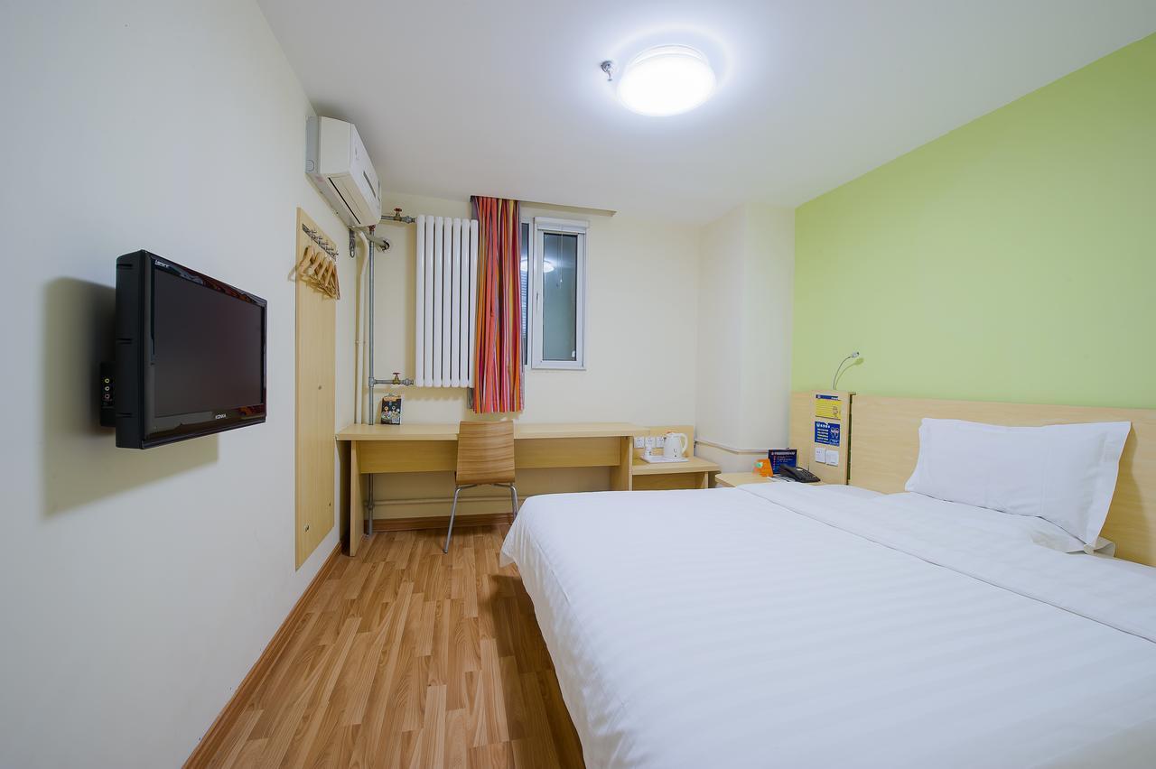 7Days Inn Beijing Yanqing Walmart מראה חיצוני תמונה