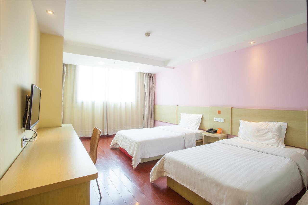 7Days Inn Beijing Yanqing Walmart מראה חיצוני תמונה